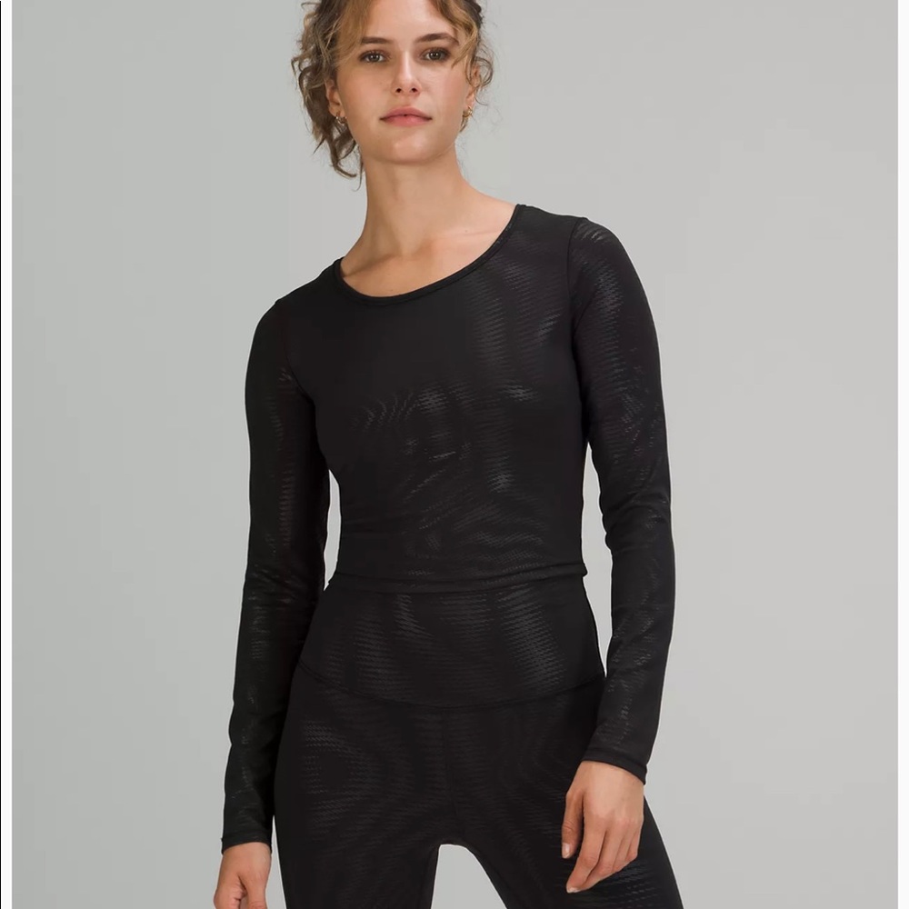 Lululemon wunder cropped long sleeve